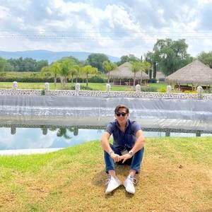 Meet your Posher, Daniel eduardo